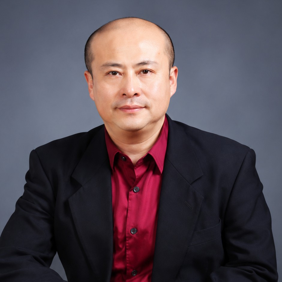 丁艺欣_演讲沟通与商业效能提升专家