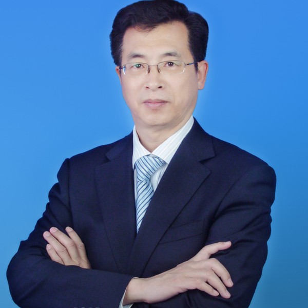 李东 团队领导力与组织人才发展专家，侧重通用管理与沙盘