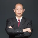 于新东