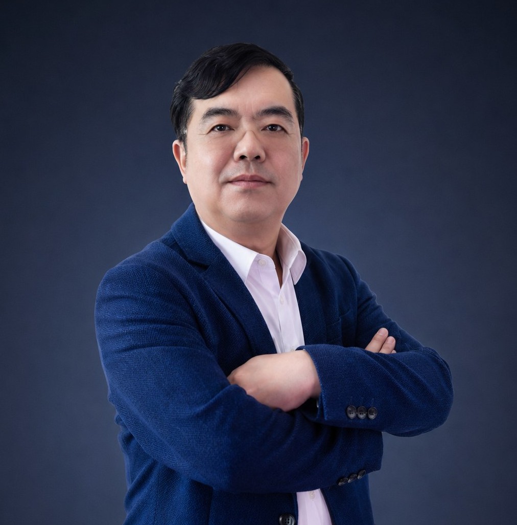 上官寒明 讲师头像