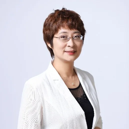 步婷 企业经营管理与领导力沙盘培训专家