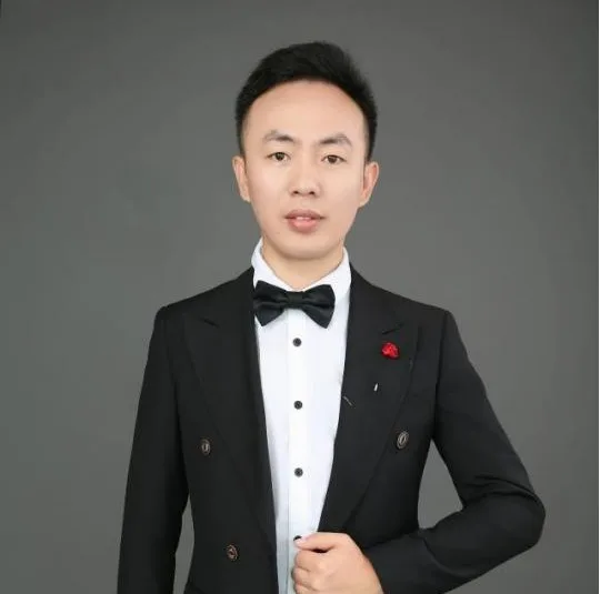 何威_中基层管理培训专家