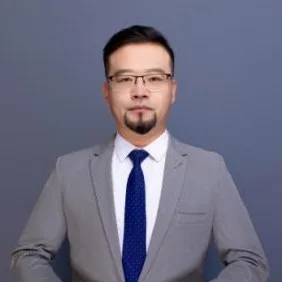 王鏻 讲师头像